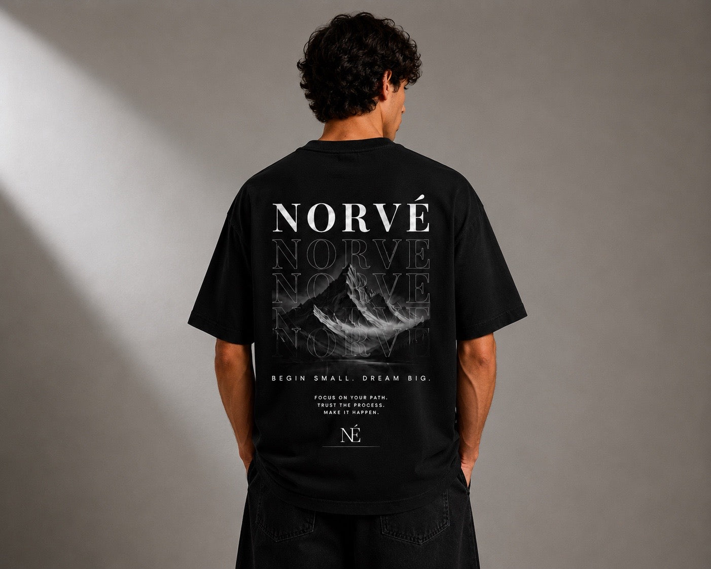 NORVÉ Summit Oversized T-Shirt – Black