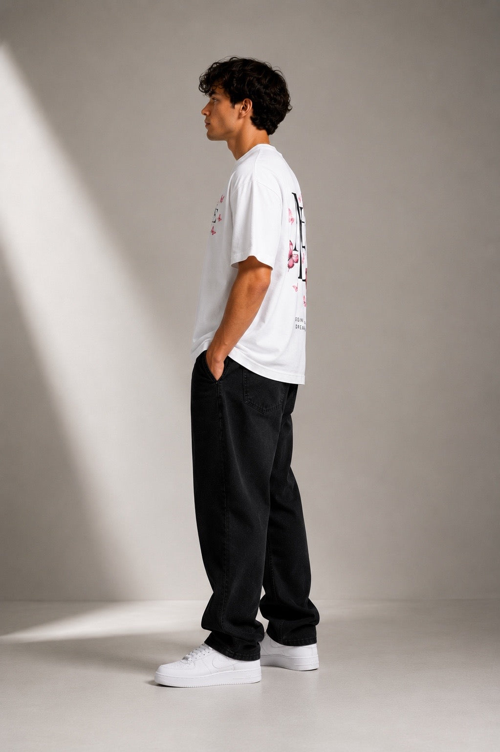 Norvé Oversized Butterfly T-Shirt – White