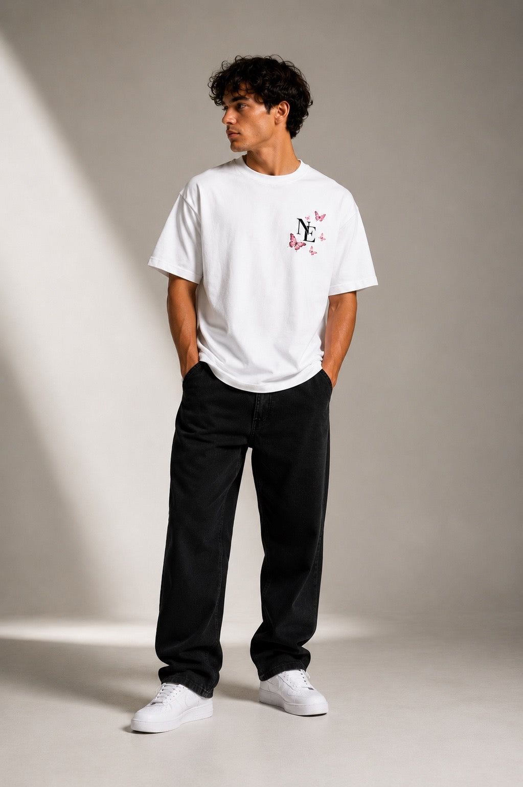 Norvé Oversized Butterfly T-Shirt – White